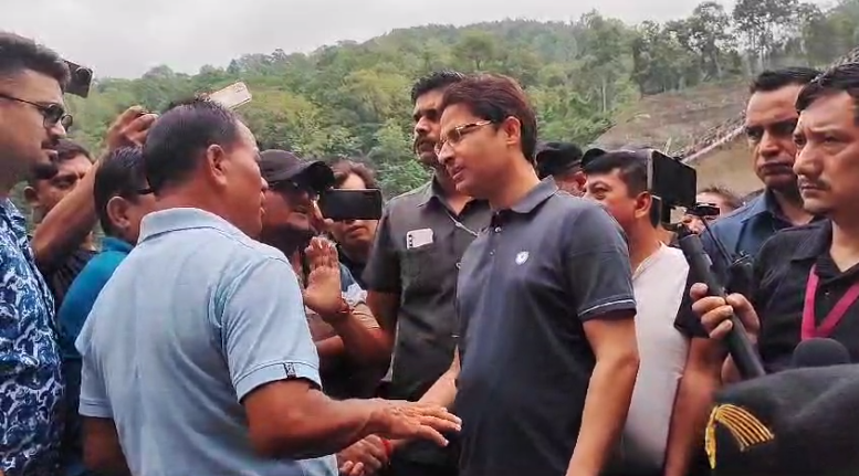 তিস্তা বাজার এলাকা পরিদর্শন করলেন সাংসদ রাজু বিস্ত