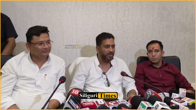 পাহাড়ের পর্যটন নিয়ে শিলিগুড়ির স্টেট গেস্ট হাউসে গুরুত্বপূর্ণ বৈঠক