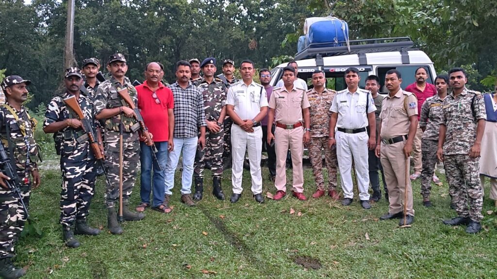 অবৈধ চোলাই মদের বিরুদ্ধে পুলিশের অভিযান, বিপুল পরিমাণ চোলাই মদ ও ফারমেন্টেড ওয়াশ উদ্ধার