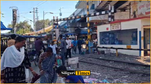 বন্ধ হতে পারে শিলিগুড়ির মহাবীরস্থান ফ্লাইওভারের দুটি রেলগেট- ক্ষুব্ধ স্থানীয়রা