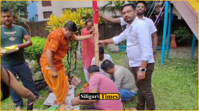 খুঁটিপুজোর মধ্য দিয়ে কালীপুজোর প্রস্তুতি শুরু করলো শিলিগুড়ির সন্ধানী ক্লাব